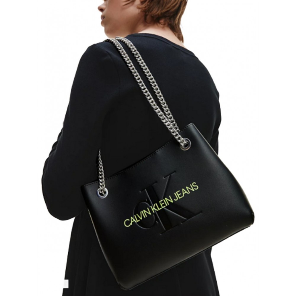 CALVIN KLEIN JEANS - Women's shoulder bag with monogram 