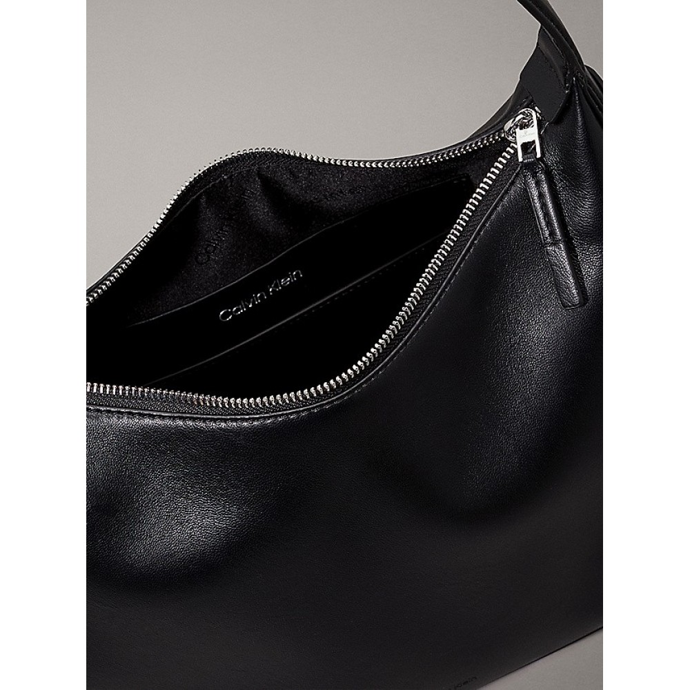 Γυναικεία Τσάντα Calvin Klein Ck Sense Medium Shoulder Bag K60K612770-BEH Μαύρη